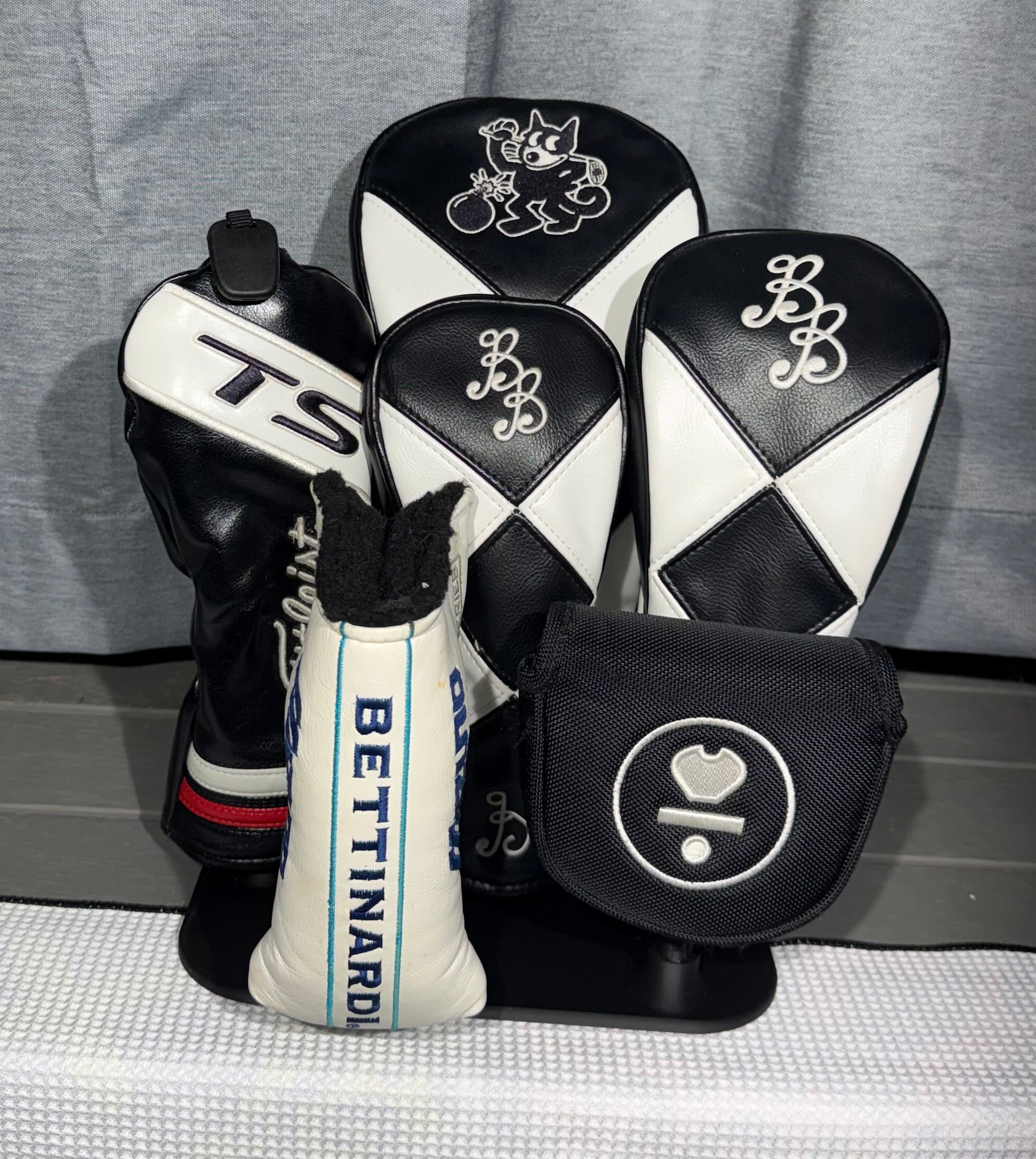 Classic 5 Piece Headcover Set Display