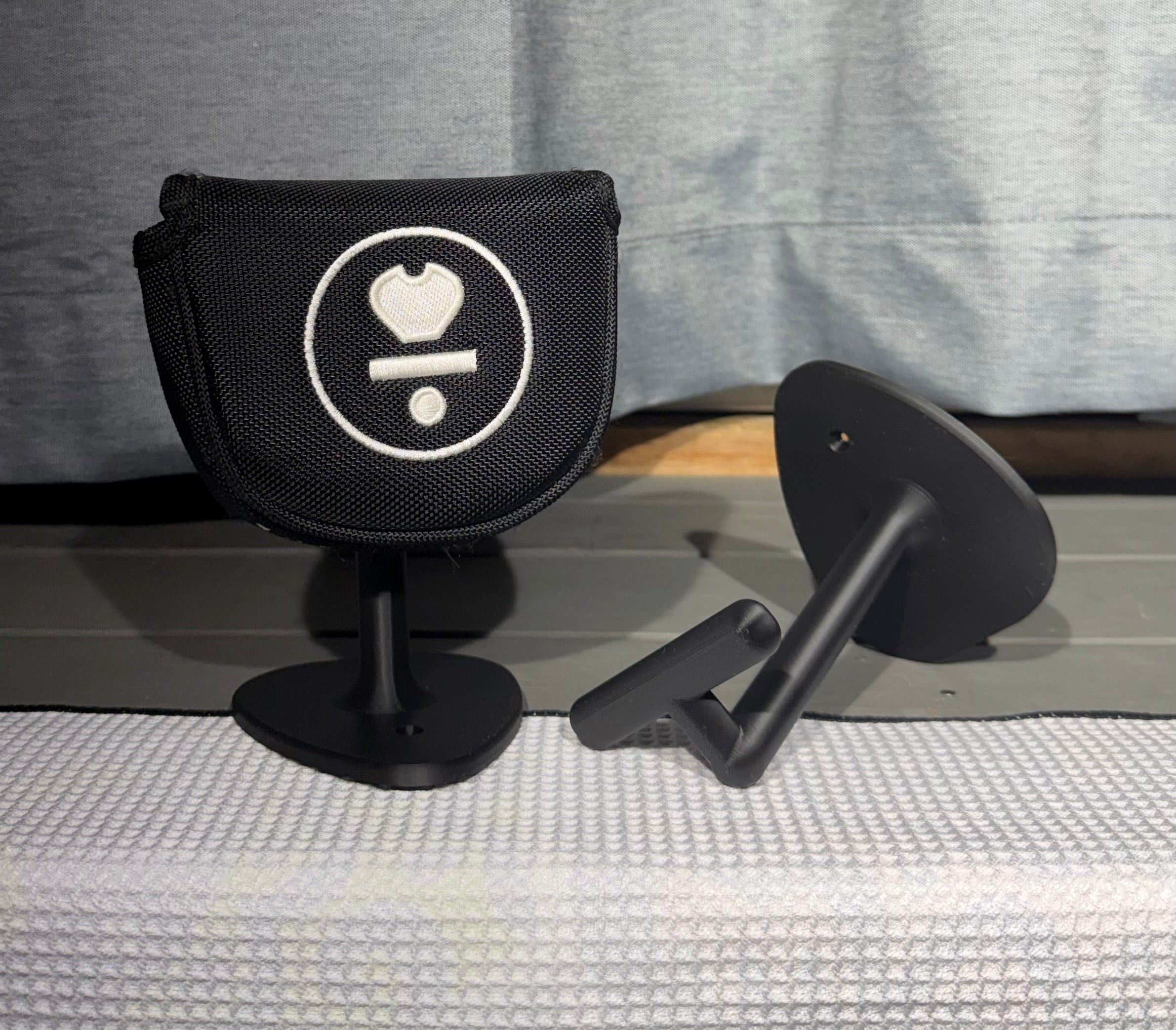 CENTER SHAFT Mallet Headcover Display