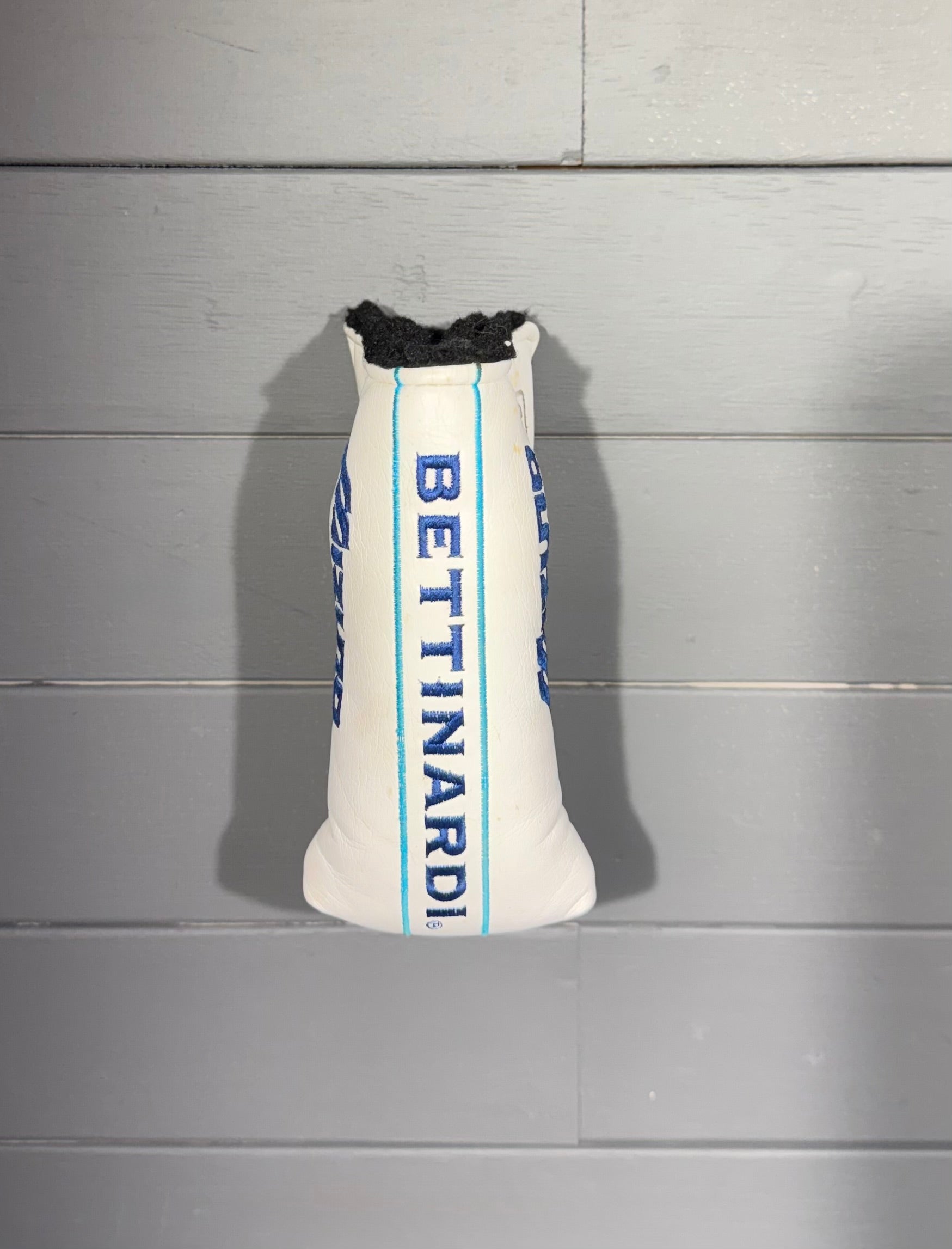 BLADE Headcover Display